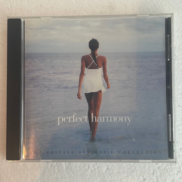Mary Kay CD Perfect Harmony the private spa music collection - Picture 1 of 5